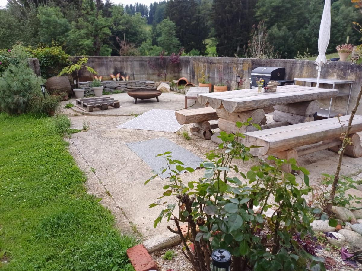 rustikaler Grillplatz